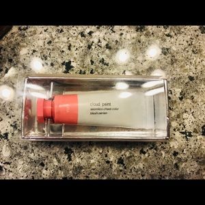 Glossier Cloud Paint in Puff